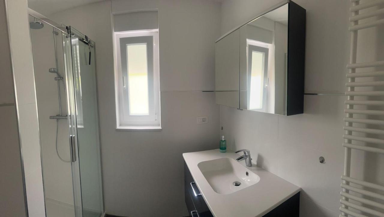 Apartmani Lana Rab Town Exteriér fotografie