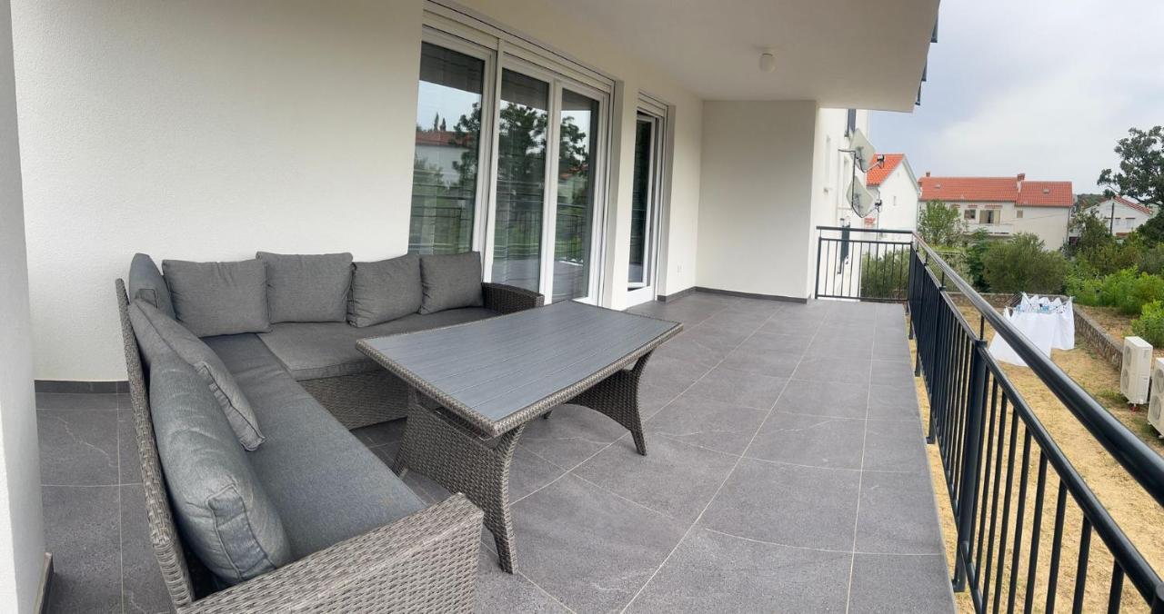 Apartmani Lana Rab Town Exteriér fotografie
