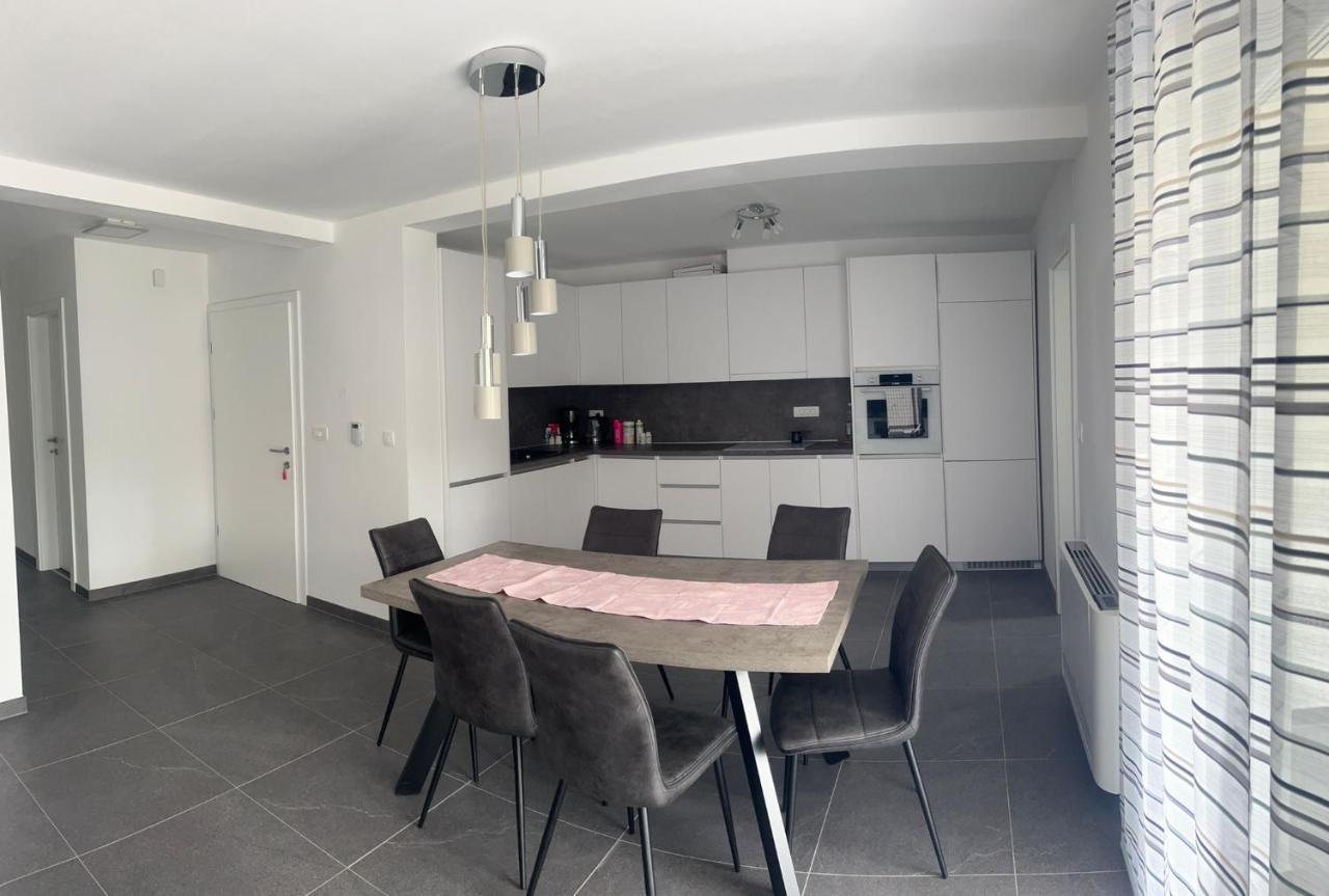 Apartmani Lana Rab Town Exteriér fotografie